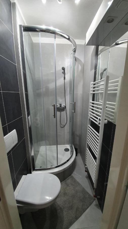 ברנו Small Apartments Denisa Business מראה חיצוני תמונה
