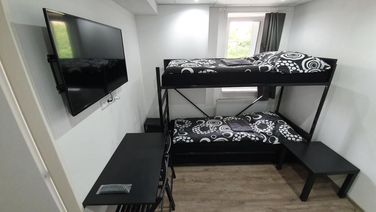 ברנו Small Apartments Denisa Business מראה חיצוני תמונה