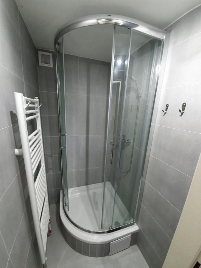 ברנו Small Apartments Denisa Business מראה חיצוני תמונה